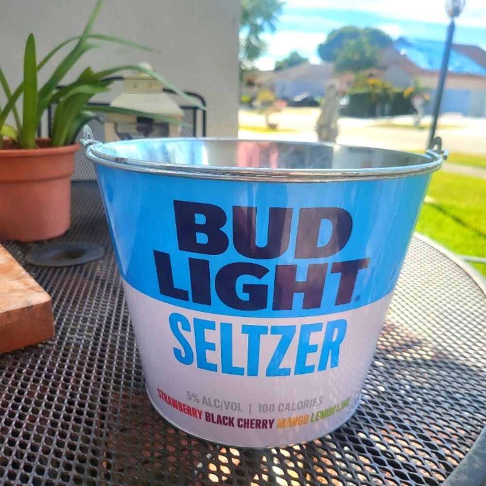 Bud Light Seltzer Ice Bucket